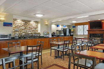 best western plus the inn at sharon foxboro