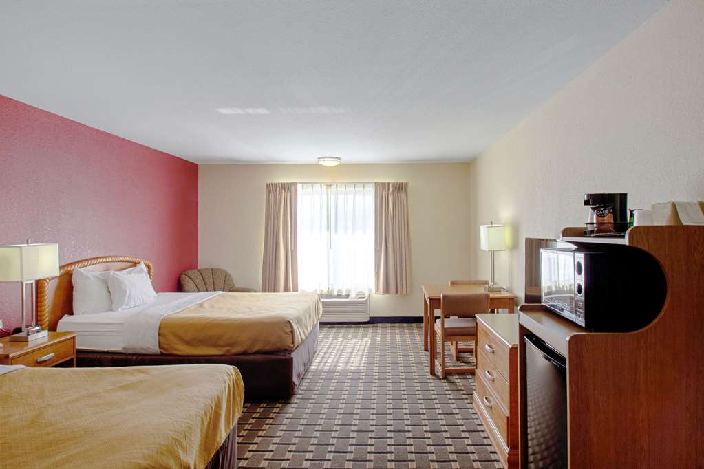 econo lodge inn and suites