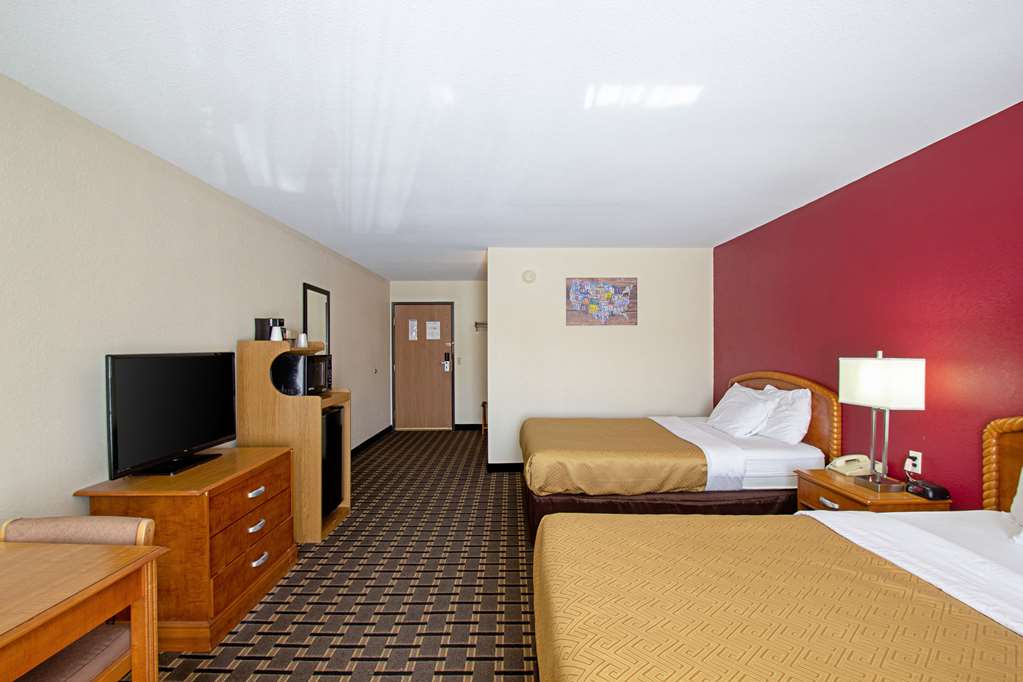 econo lodge inn and suites