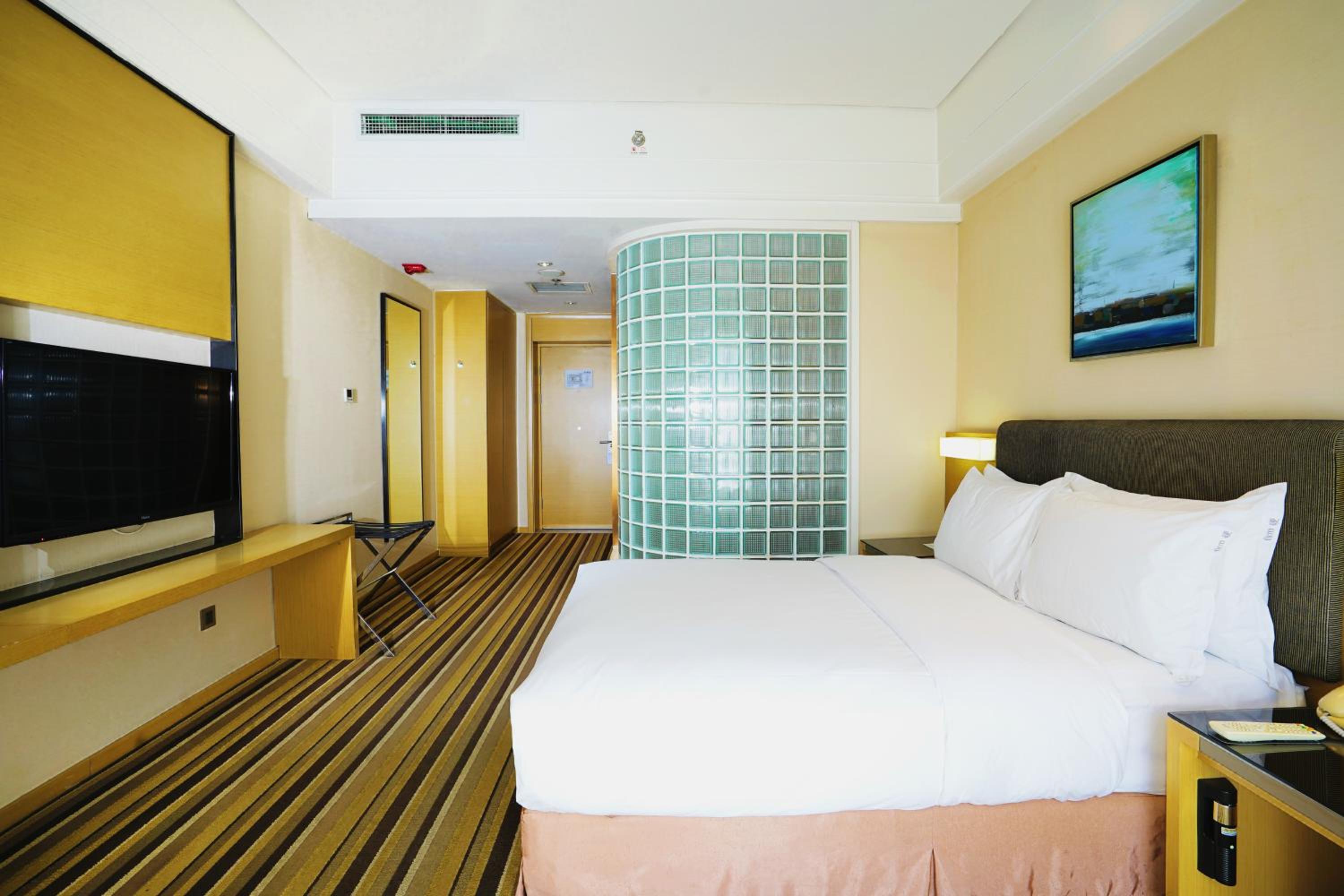 holiday inn express shenyang golden corridor by ihg