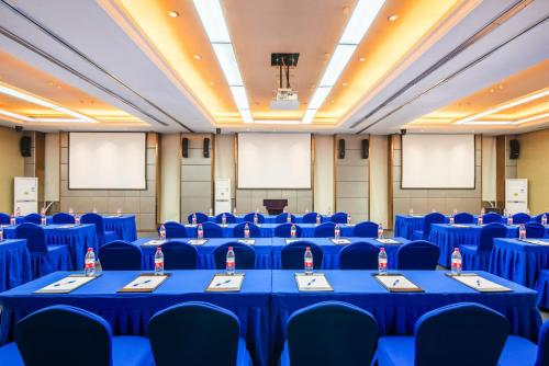 holiday inn express shenyang golden corridor by ihg