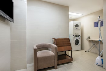 Holiday Inn Express Shenyang Golden Corridor By Ihg,Liaoning>>Shenyang,4 star