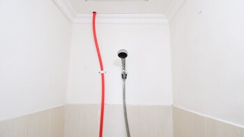 cozy stay studio at puncak permai apartment