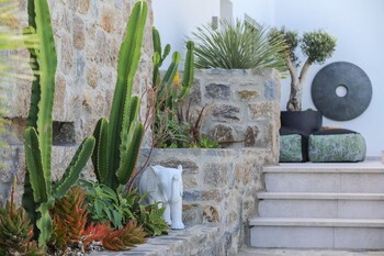 brilliance of mykonos