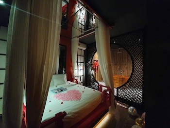 language exchange hotel 3