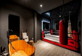 language exchange hotel 3