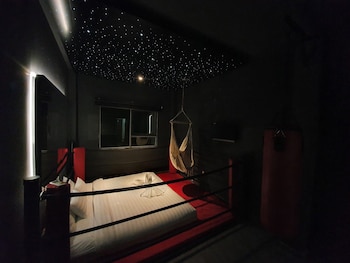 language exchange hotel 3