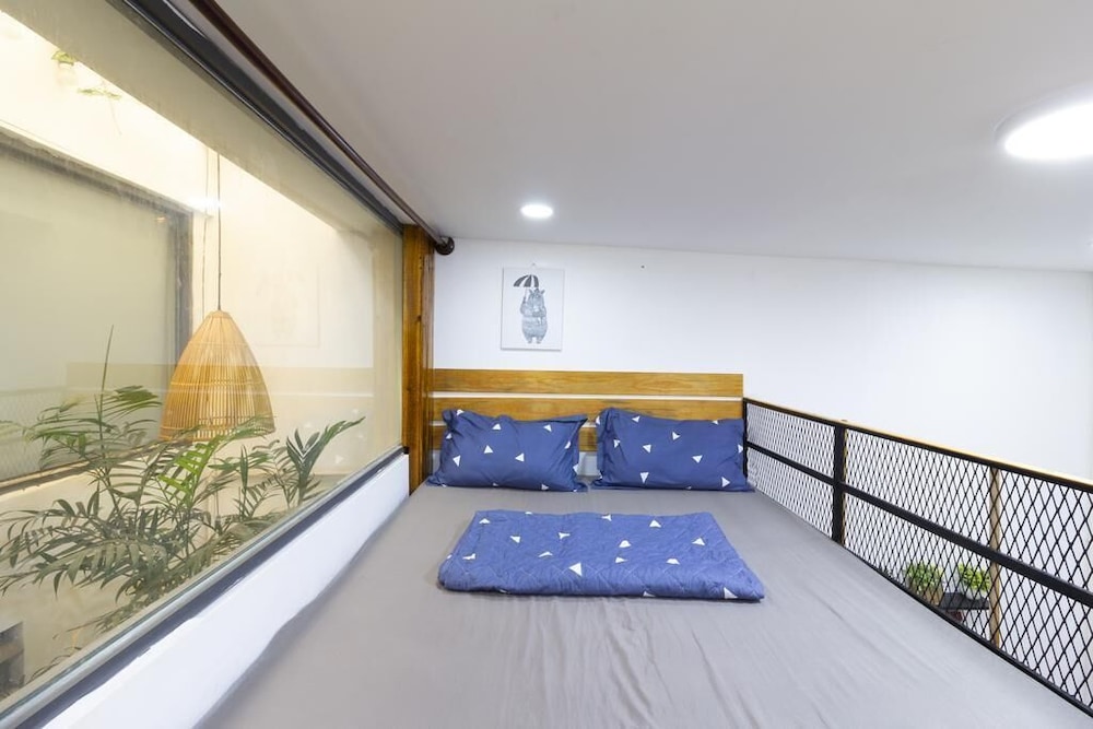 language exchange hotel 3