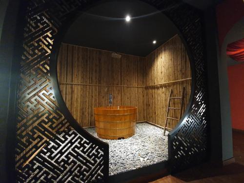 language exchange hotel 3