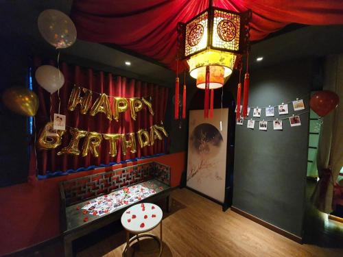 language exchange hotel 3