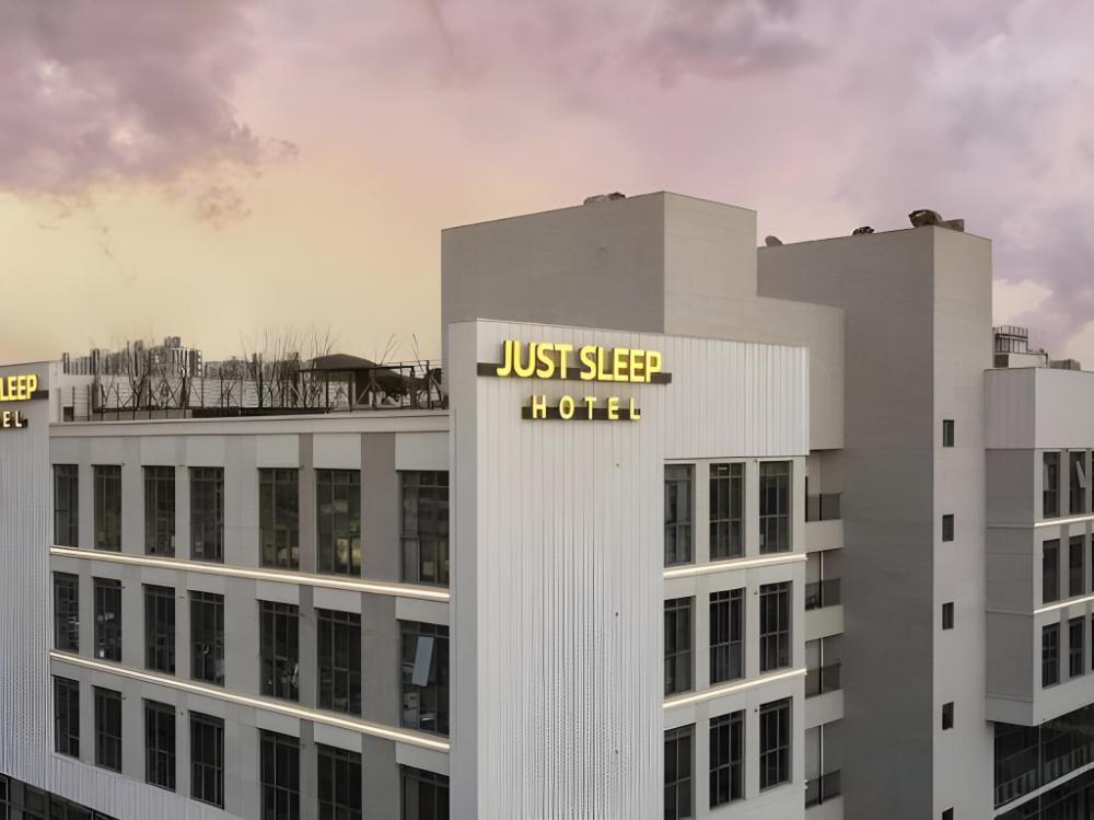 dongtan station obut hotel