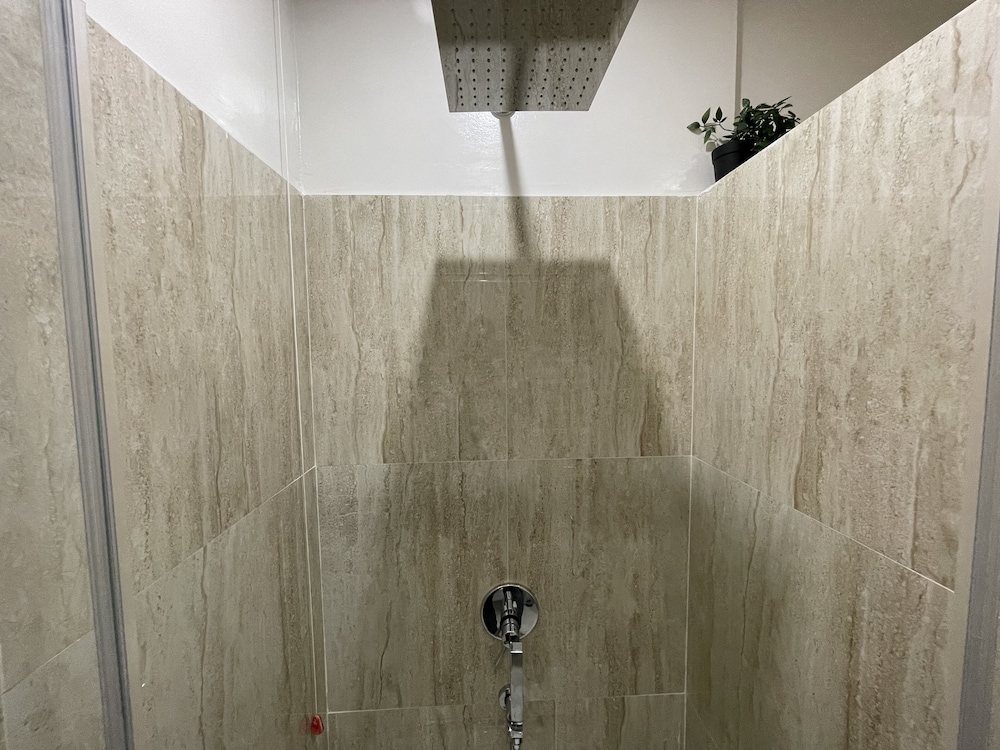 quintus luxury suites
