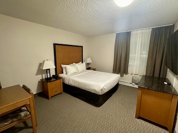 anavada inn and suites grande prairie