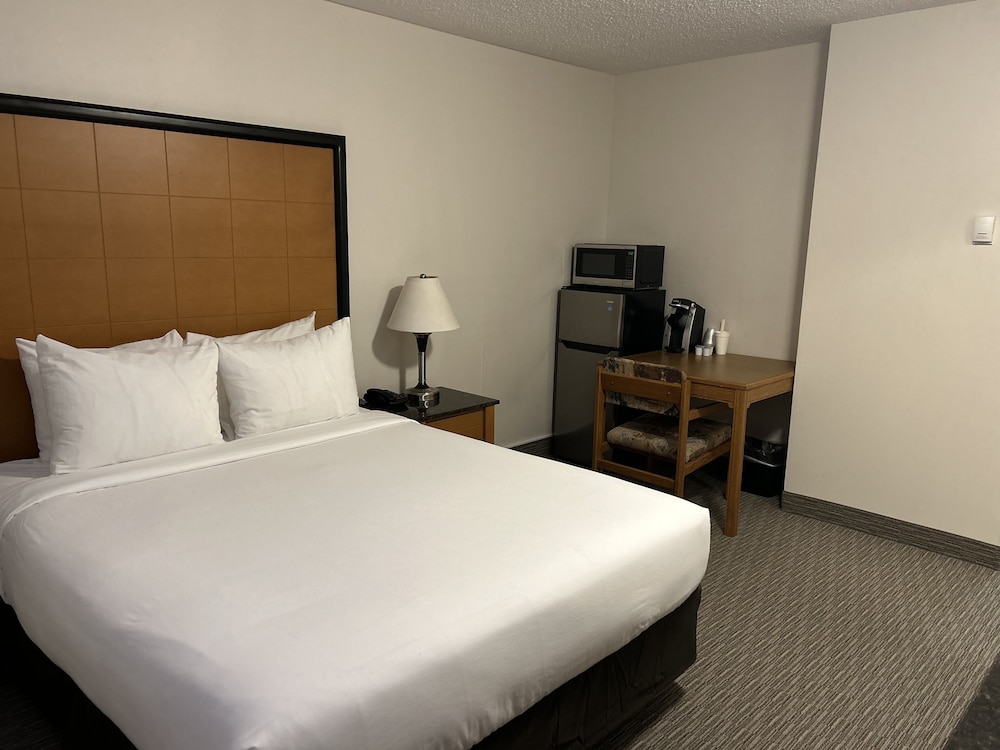 anavada inn and suites grande prairie