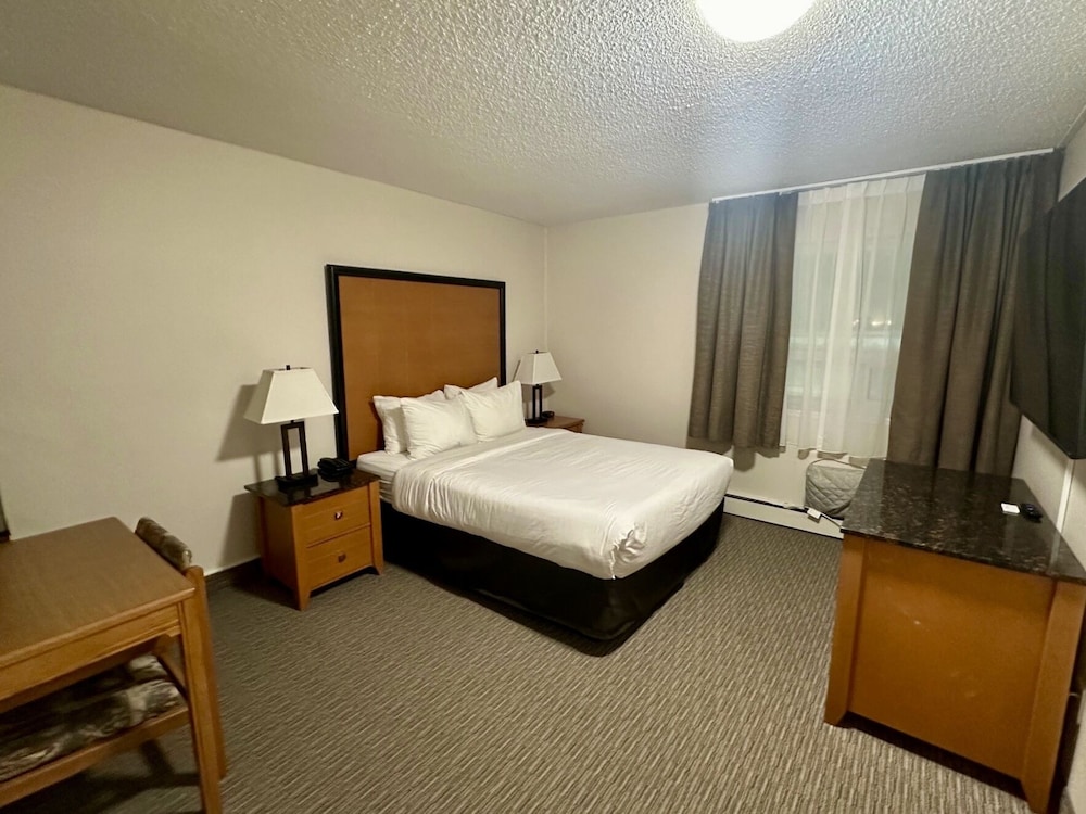anavada inn and suites grande prairie