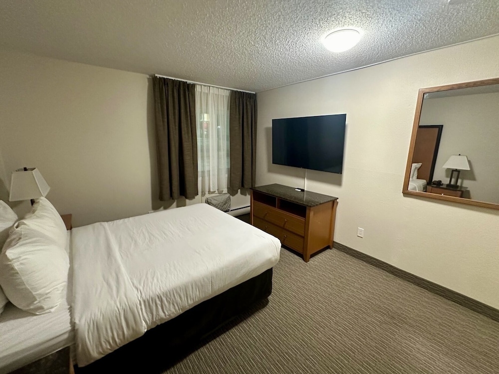 anavada inn and suites grande prairie