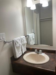 anavada inn and suites grande prairie