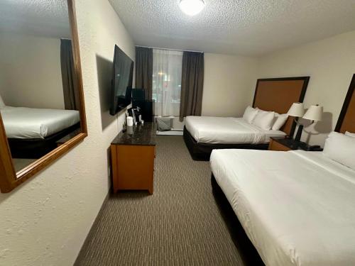 anavada inn and suites grande prairie
