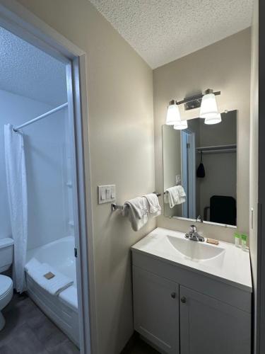 anavada inn and suites grande prairie