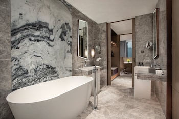 crowne plaza ya an an ihg hotel