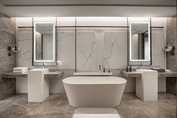 crowne plaza ya an an ihg hotel