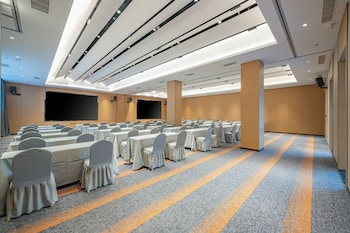 holiday inn express suzhou luzhi an ihg hotel