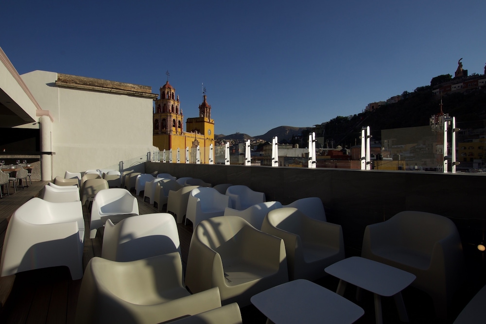 nueve 25 hotel boutique