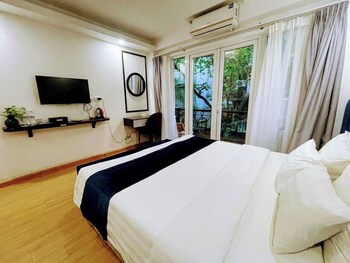 hanoi capital premium hotel