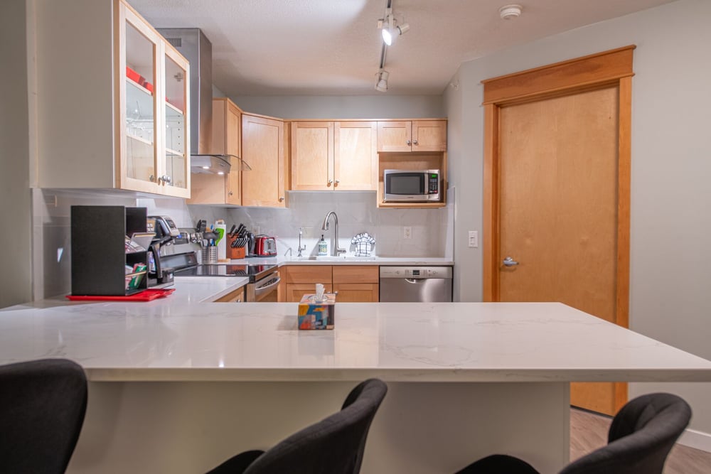 mountain view 2 bedroom condo top floor