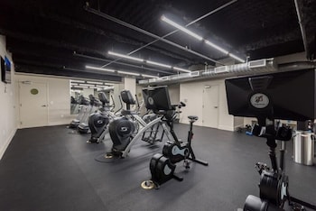 exquisite condo a short walk to f q