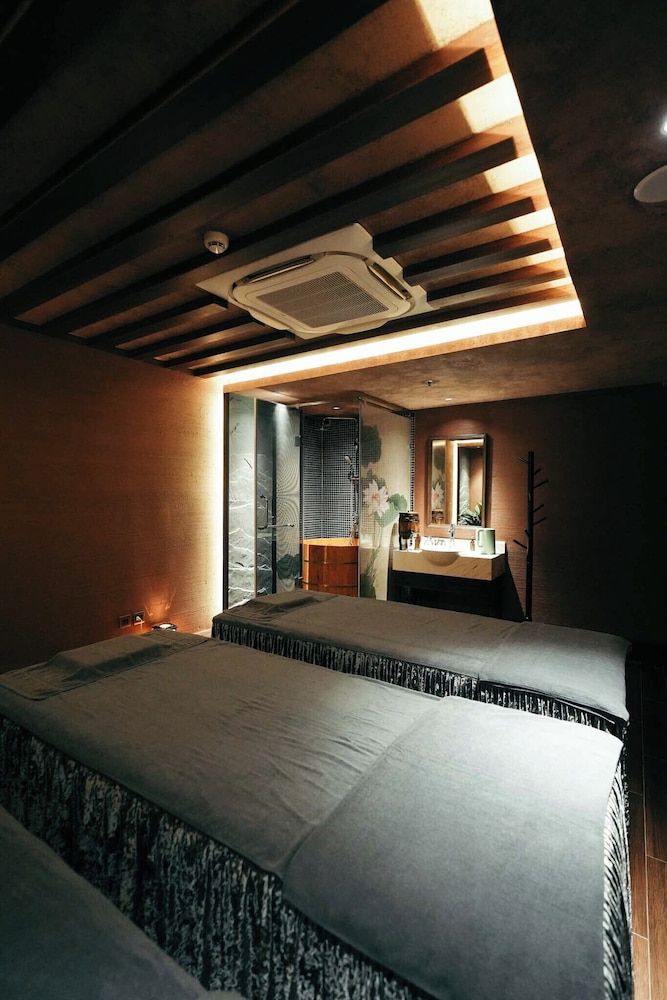 hanoi lion boutique hotel