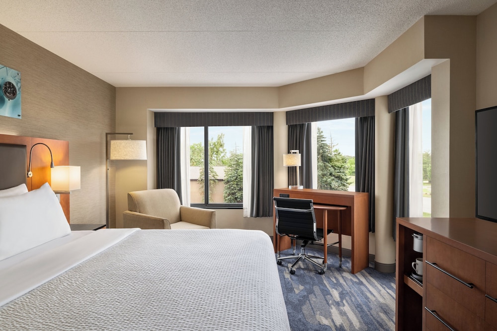 crowne plaza auburn hills by ihg