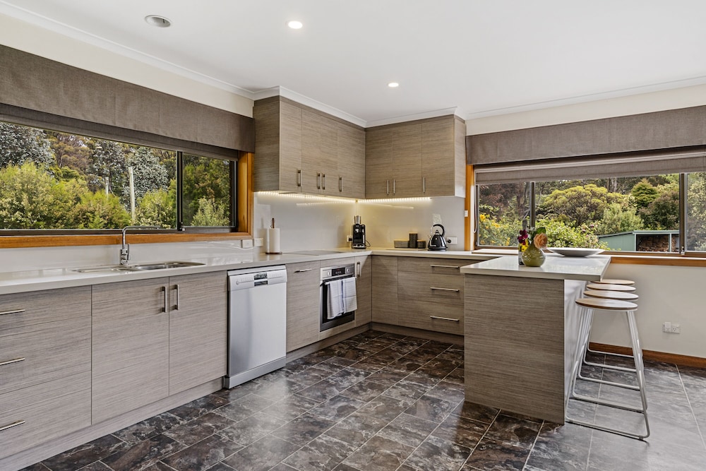 lumeah retreat bruny island