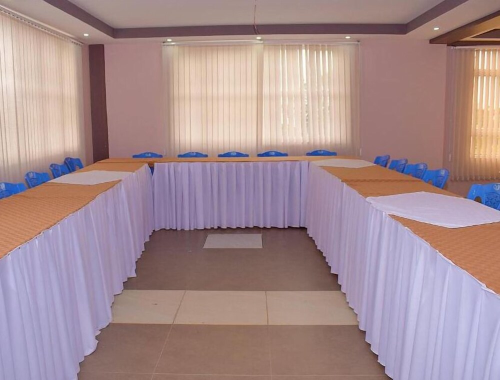 triplinq hotel and resort