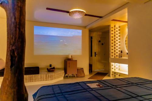 outro beach club hotel
