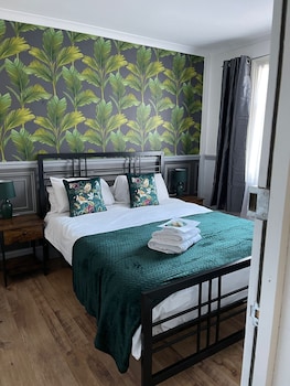 lilyrose hotel