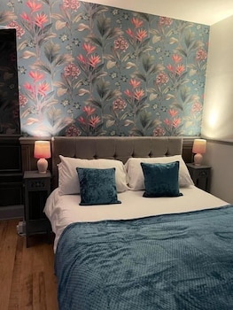 lilyrose hotel