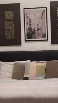 sambo mambo beach hotel