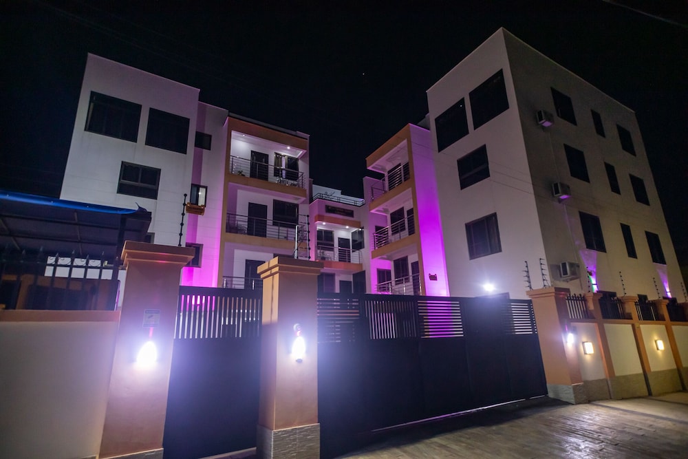 executive large room with ensuite