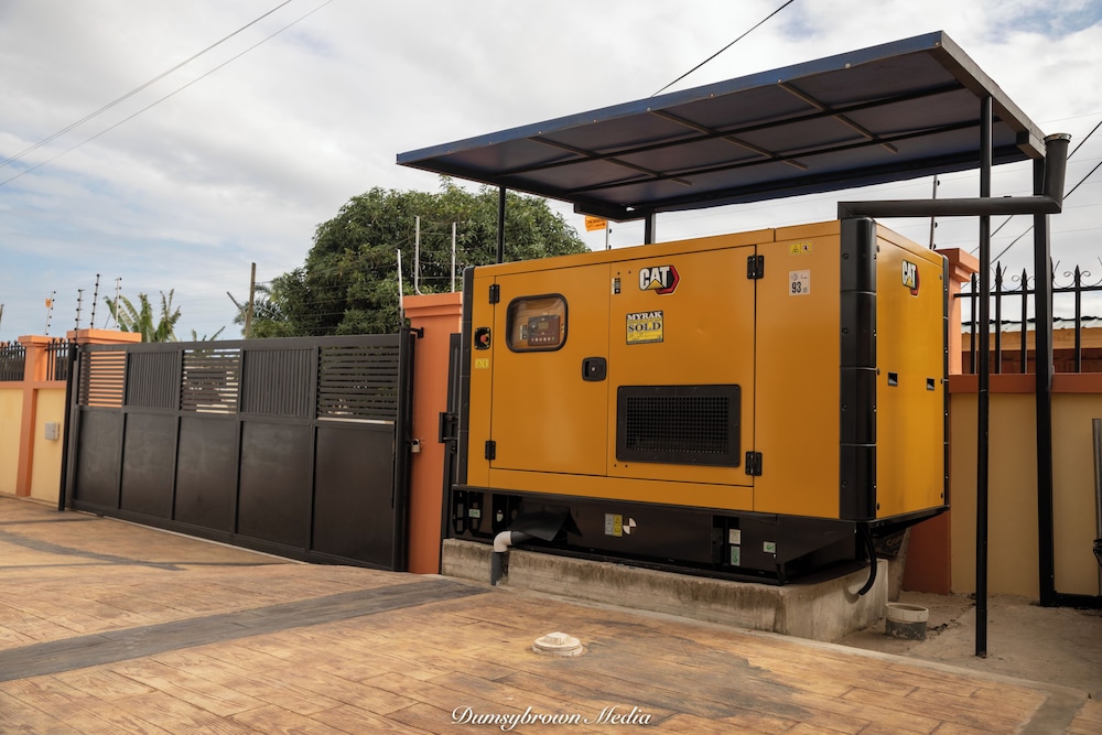 executive large room with ensuite