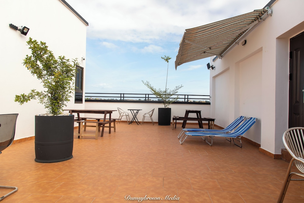 executive large room with ensuite