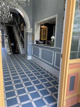 hotel australasia