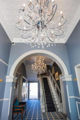 hotel australasia