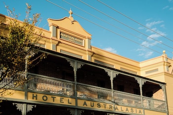hotel australasia