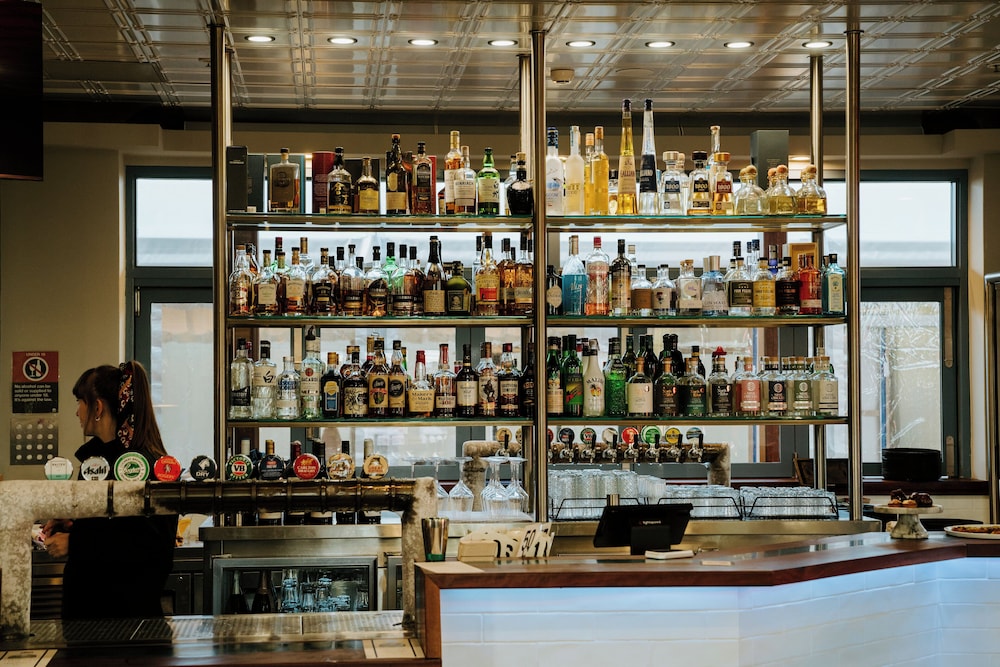 hotel australasia