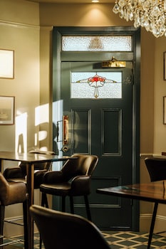 hotel australasia