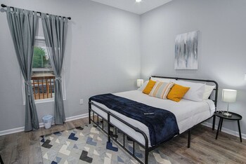 exceptional 5br so close to riverwalk and downtown