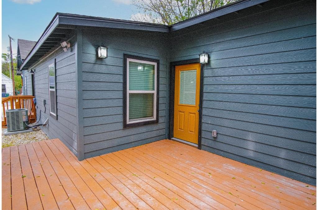 exceptional 5br so close to riverwalk and downtown