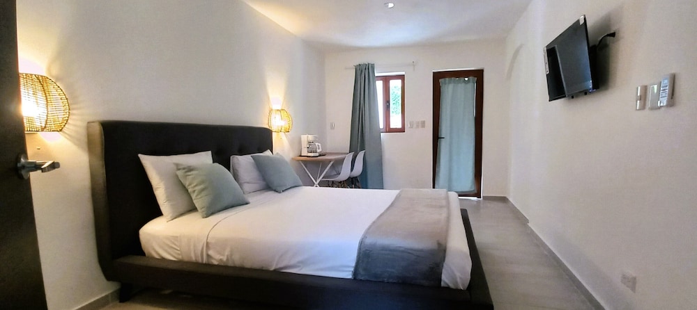 la piazzetta suites