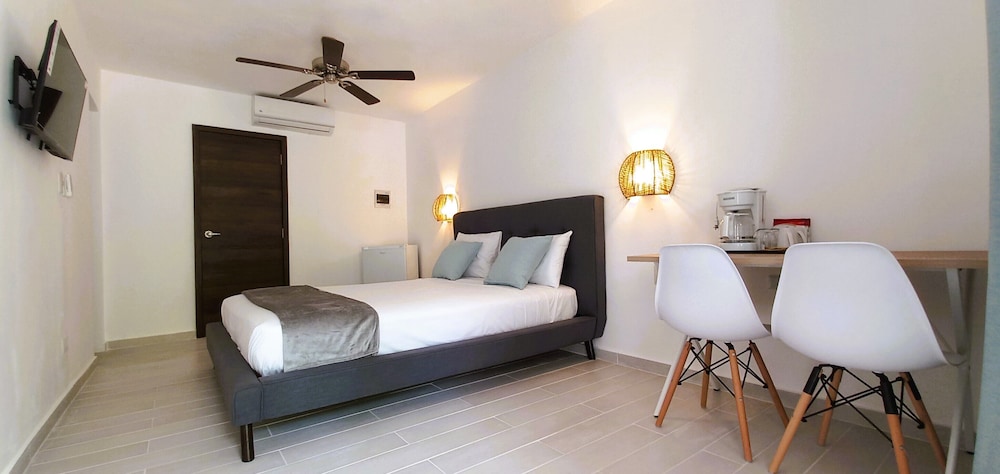 la piazzetta suites